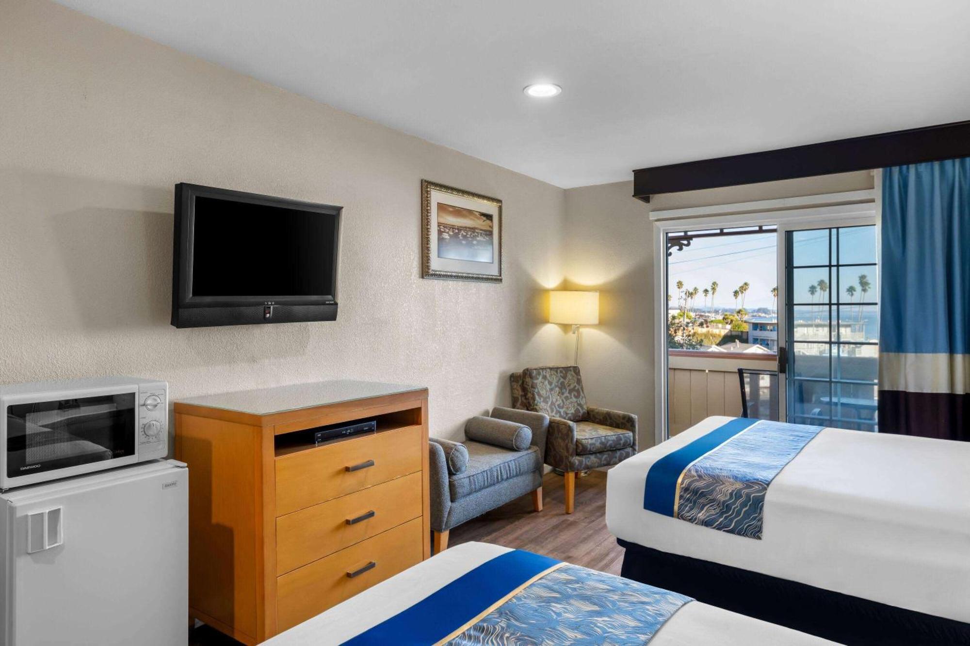 Howard Johnson By Wyndham Santa Cruz Beach Boardwalk Dış mekan fotoğraf